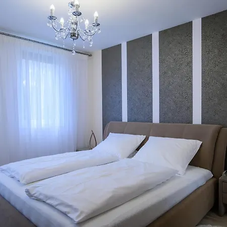 Perczel Apartman Balatonfured Exterior photo